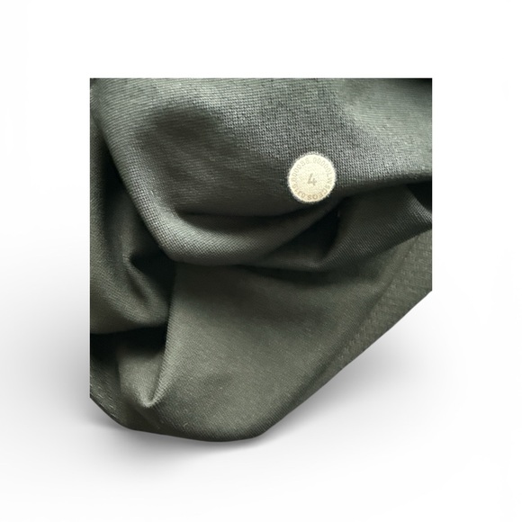 LULULEMON Wunder Train HR Tight w/Pockets 28” Sz 4 Black Pre-Loved - Picture 6 of 6